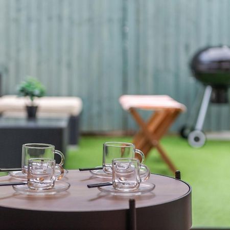 Three-Bedroom Bliss In London Town מראה חיצוני תמונה